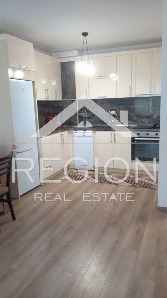 Дава под нем  2-стаен, град Пловдив, Остромила •  440 EUR • ID 85874676 — holmes.bg - [1] 