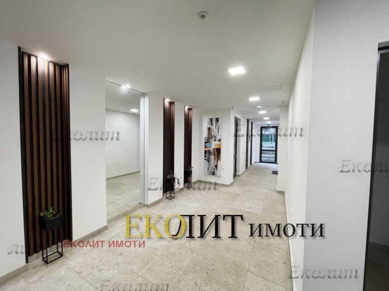 Kiadó  2 hálószobás Sofia , Centar , 105 négyzetméter | 82736529