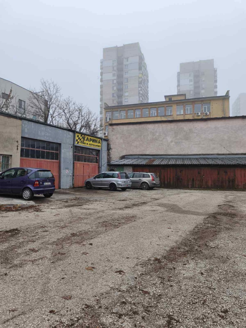 Дава под наем ПРОМ. ПОМЕЩЕНИЕ, гр. Плевен, Широк център