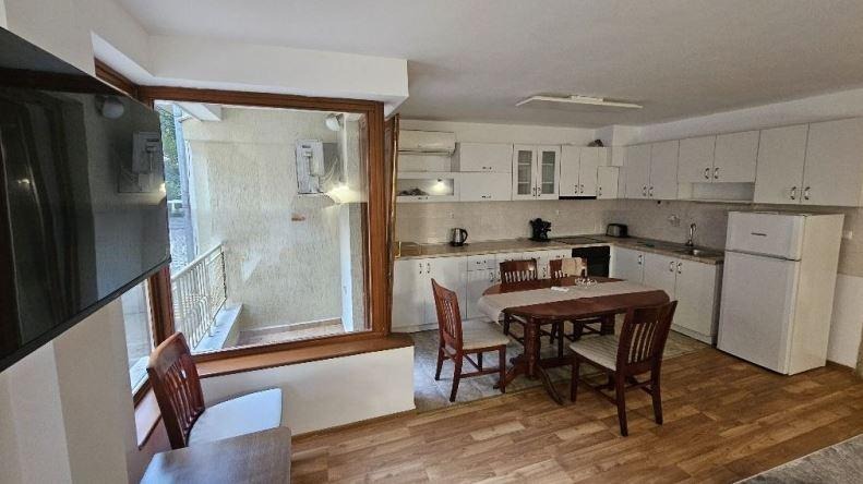 Zu vermieten  2 Schlafzimmer Warna , Grazka mahala , 90 qm | 43750995 - Bild [2]