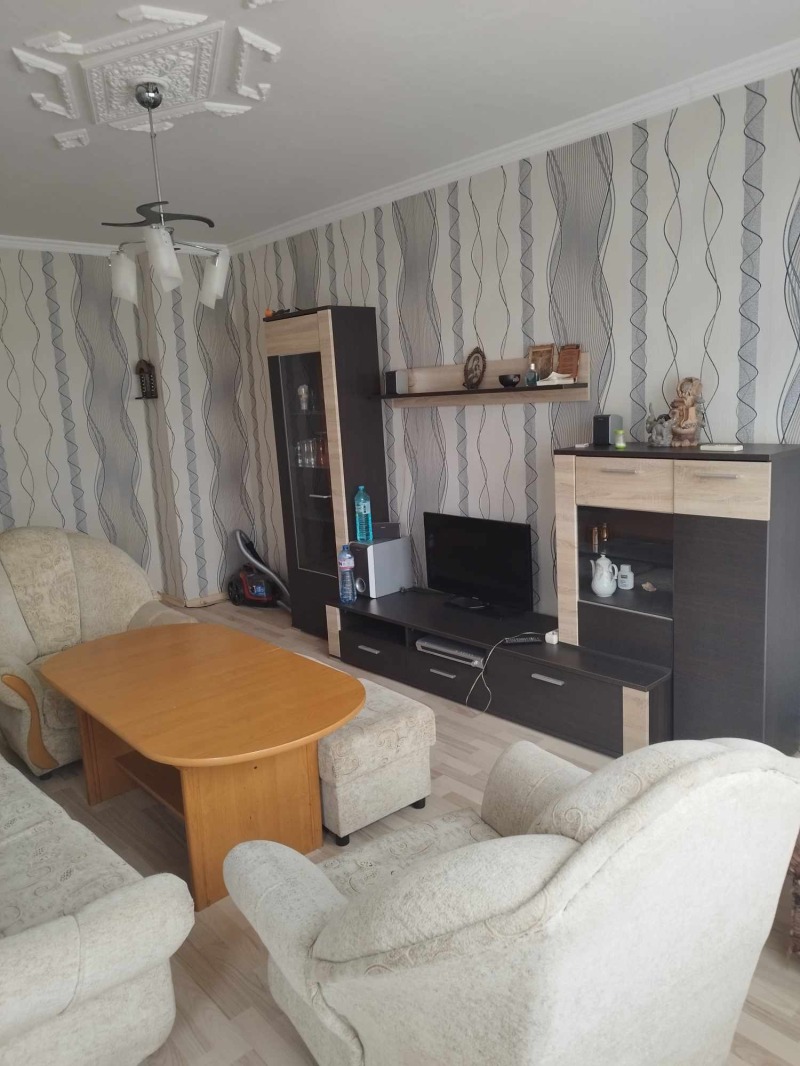 Дава под Наем 3-СТАЕН в град Стара Загора, Железник - център - 86 кв.м / 300 € » 586.75 лв., КАПИТАЛ СТ