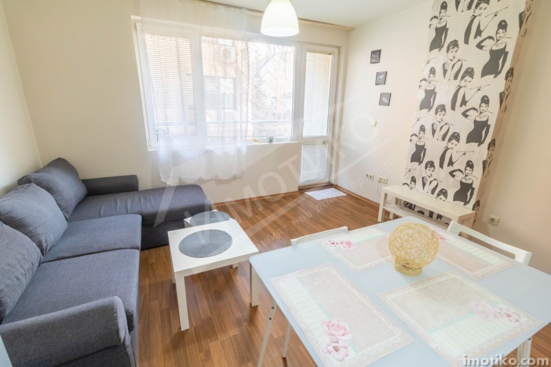 Дава под нем  2-стаен, град София, Витоша •  550 EUR • ID 42264559 — holmes.bg - [1] 