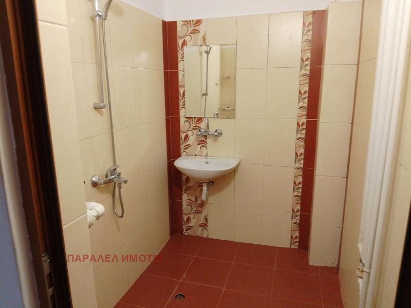 Дава под наем  3-стаен град Пловдив , Център , 100 кв.м | 66989068 - изображение [7]