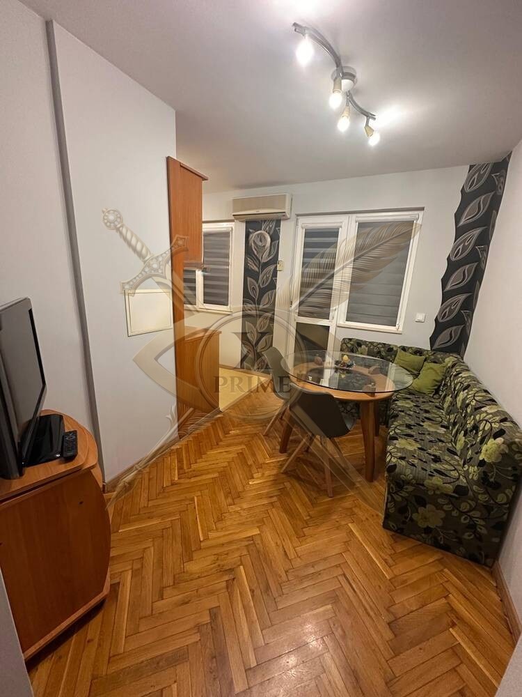 Дава под наем 4-СТАЕН, гр. Варна, Кайсиева градина, снимка 3 - Апартаменти - 55505857