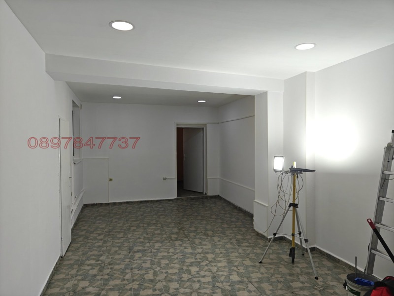 Под наем ОФИС, град Варна, Колхозен пазар • 600 лв. / 306.78 € • 84868638 1