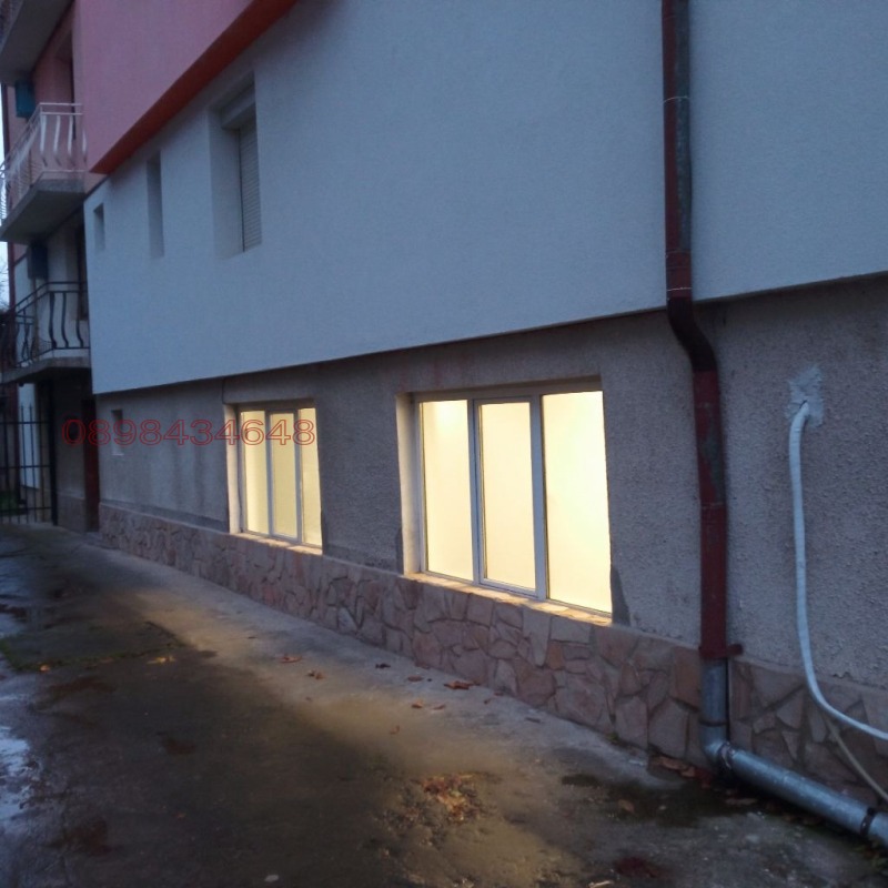 Дава под наем МАГАЗИН, гр. Кюстендил, Център, снимка 4 - Магазини - 52781953