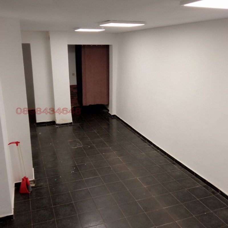 Дава под наем МАГАЗИН, гр. Кюстендил, Център, снимка 11 - Магазини - 52781953