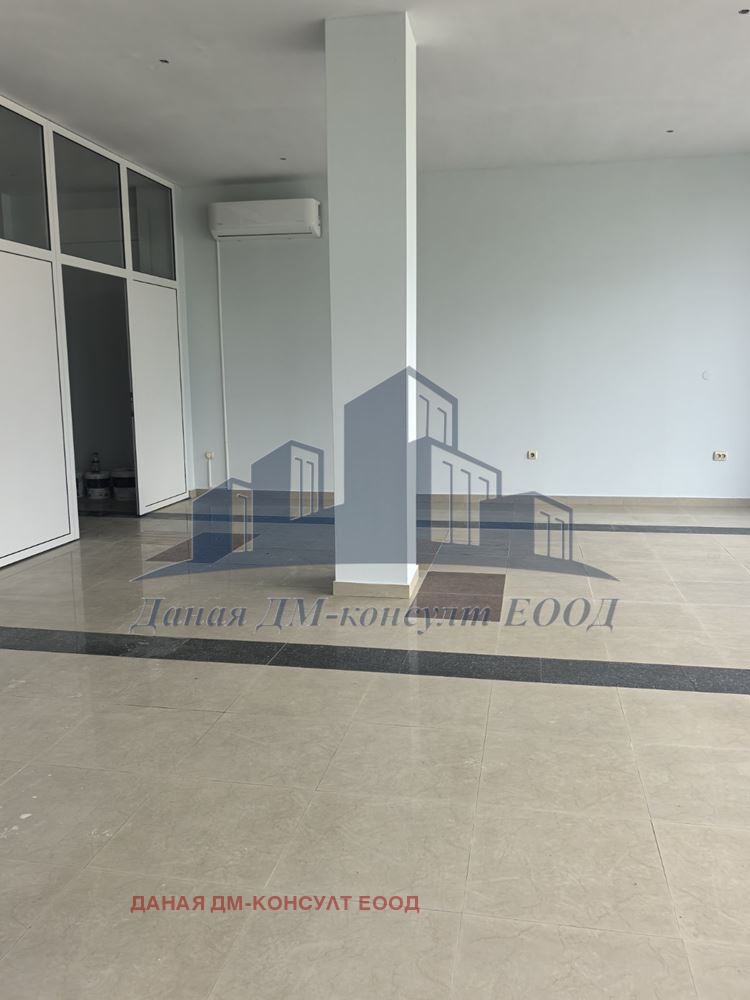Дава под наем  Магазин град Шумен , 2-ри корпус , 1500 кв.м | 28149152 - изображение [10]
