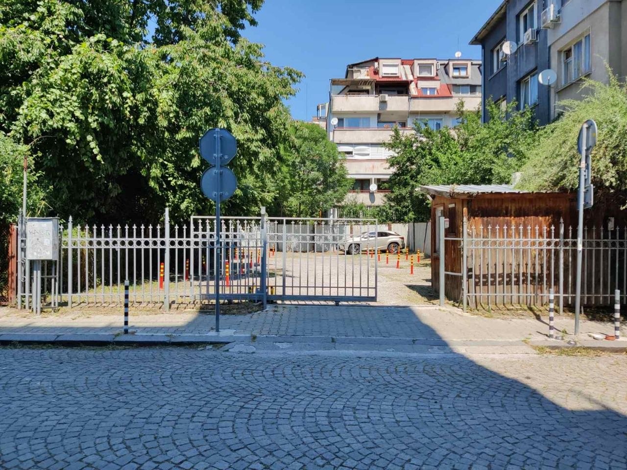 Дава под наем  Гараж, Паркомясто град София , Център , 20 кв.м | 55283668