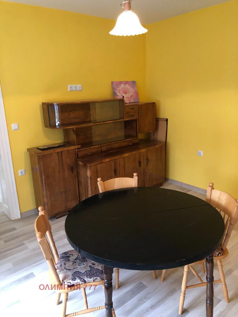 De inchiriat  1 dormitor Pleven , Șiroc țentâr , 60 mp | 56879943 - imagine [6]