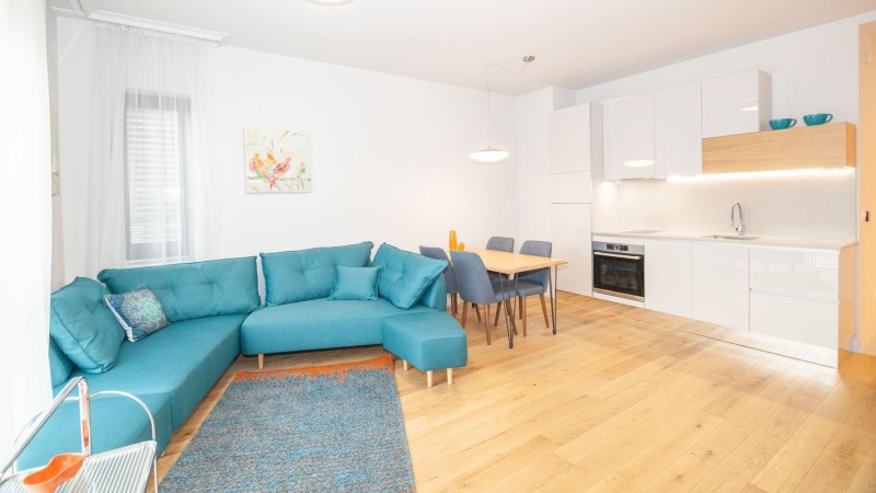 Para alugar  1 quarto Sofia , Lozenec , 76 m² | 94979297