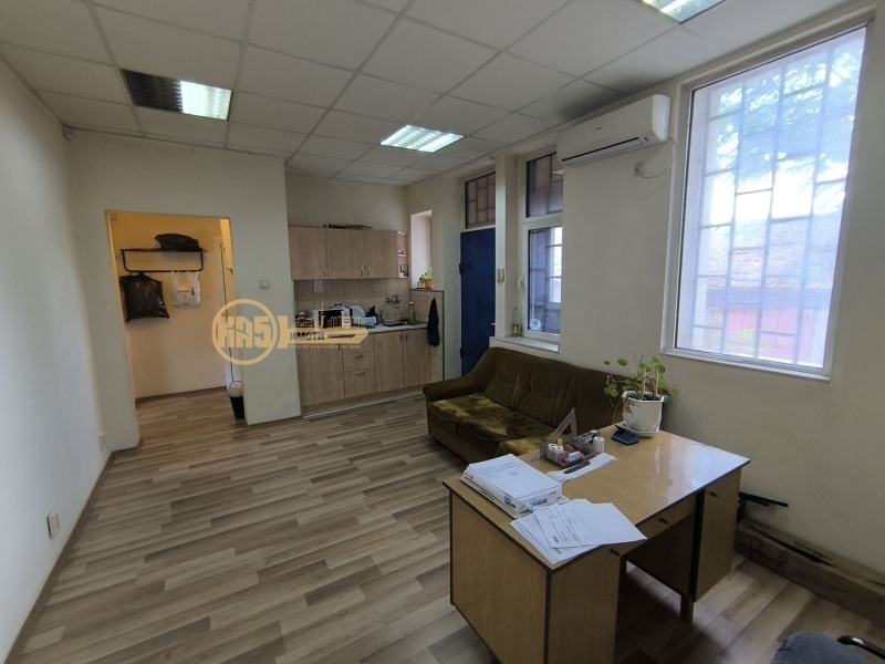 Дава под наем  Магазин град София , Център , 150 кв.м | 70009494 - изображение [7]