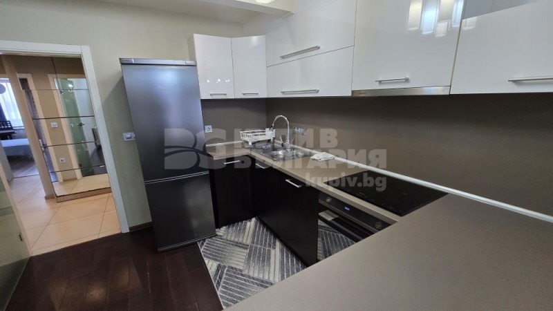 Дава под наем 4-СТАЕН, гр. Варна, Бриз, снимка 2 - Апартаменти - 53437760