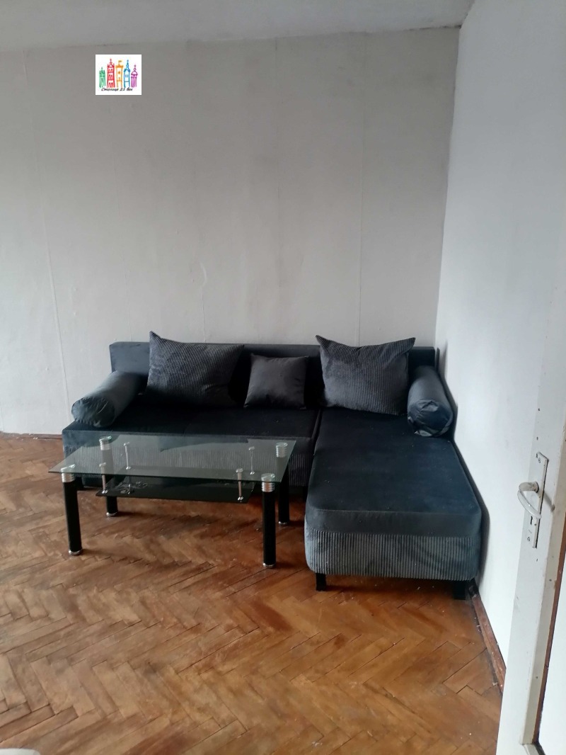 En renta  1 dormitorio Pernik , Moshino , 70 metros cuadrados | 39710045 - imagen [4]