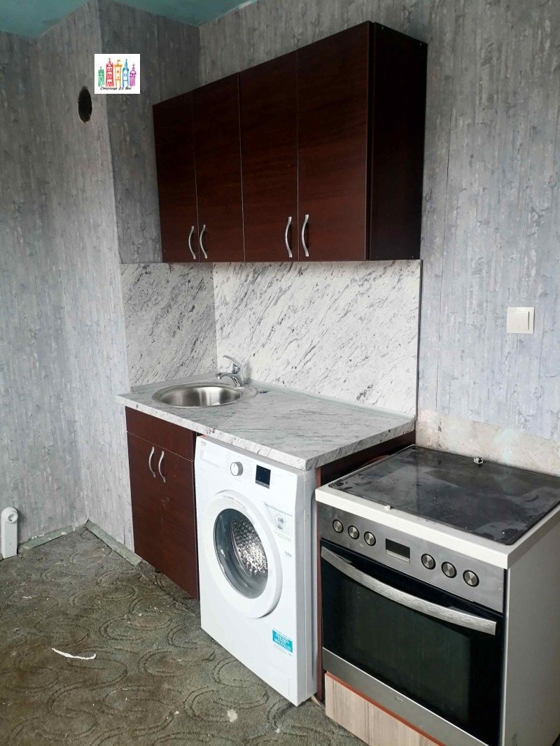 En renta  1 dormitorio Pernik , Moshino , 70 metros cuadrados | 39710045 - imagen [6]