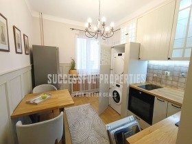 2 bedroom Tsentar, Sofia 1