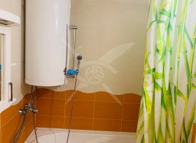 3-стаен град Варна, Базар Левски 6