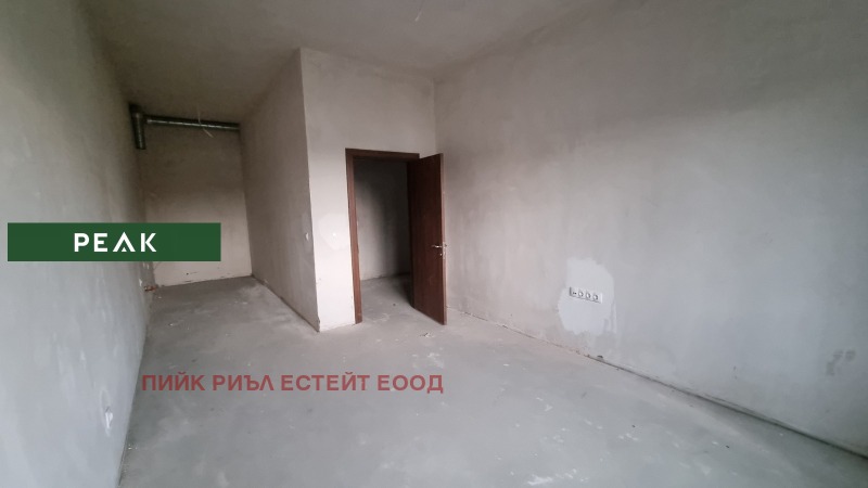 Под наем МАГАЗИН, град София, Люлин 10 • 500 € / 977.91 лв. • 16885078 1