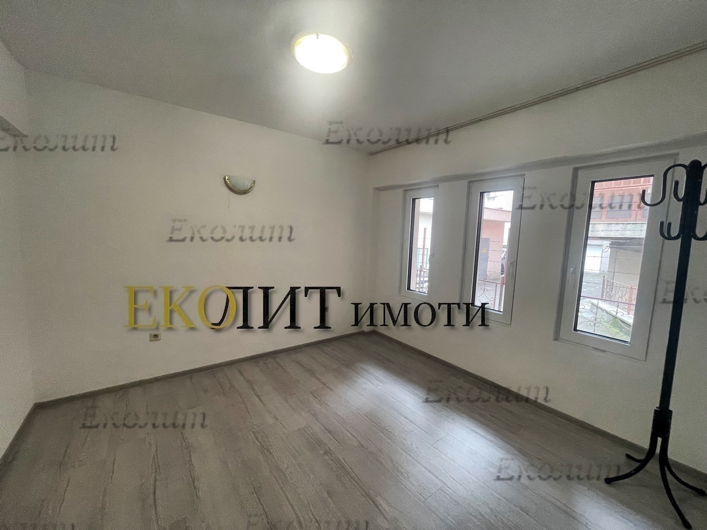 Дава под наем 2-СТАЕН, гр. София, Лозенец, снимка 4 - Апартаменти - 53601795