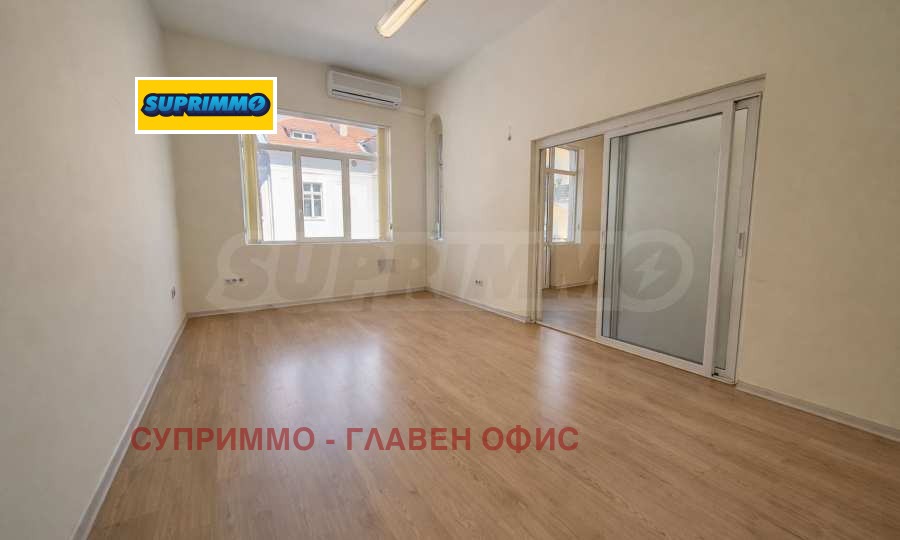 Дава под наем  3-стаен град София , Център , 77 кв.м | 98032177