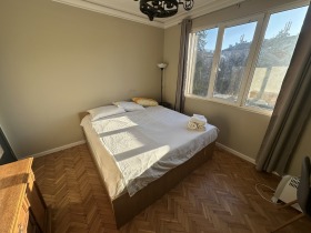 2-стаен град София, Лозенец 10