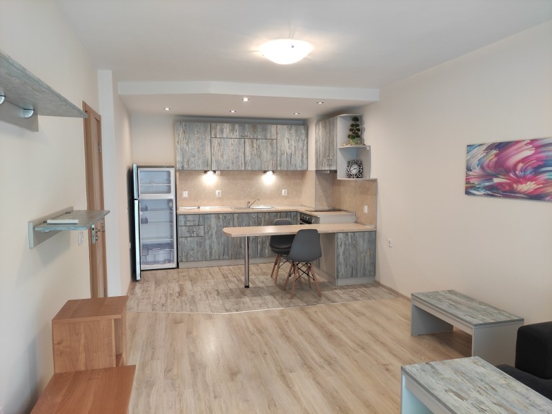 Til leje  1 soveværelse Plovdiv , Yuzhen , 65 kvm | 21173527