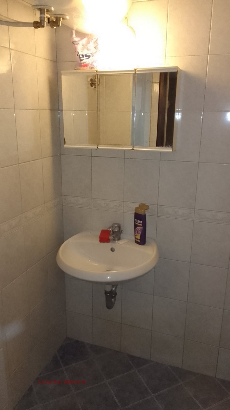 Da affittare  Studio Ruse , Shirok tsentar , 38 mq | 52057016 - Immagine [2]