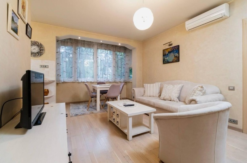 Til leje  1 soveværelse Plovdiv , Karshiyaka , 67 kvm | 29361064 - billede [2]