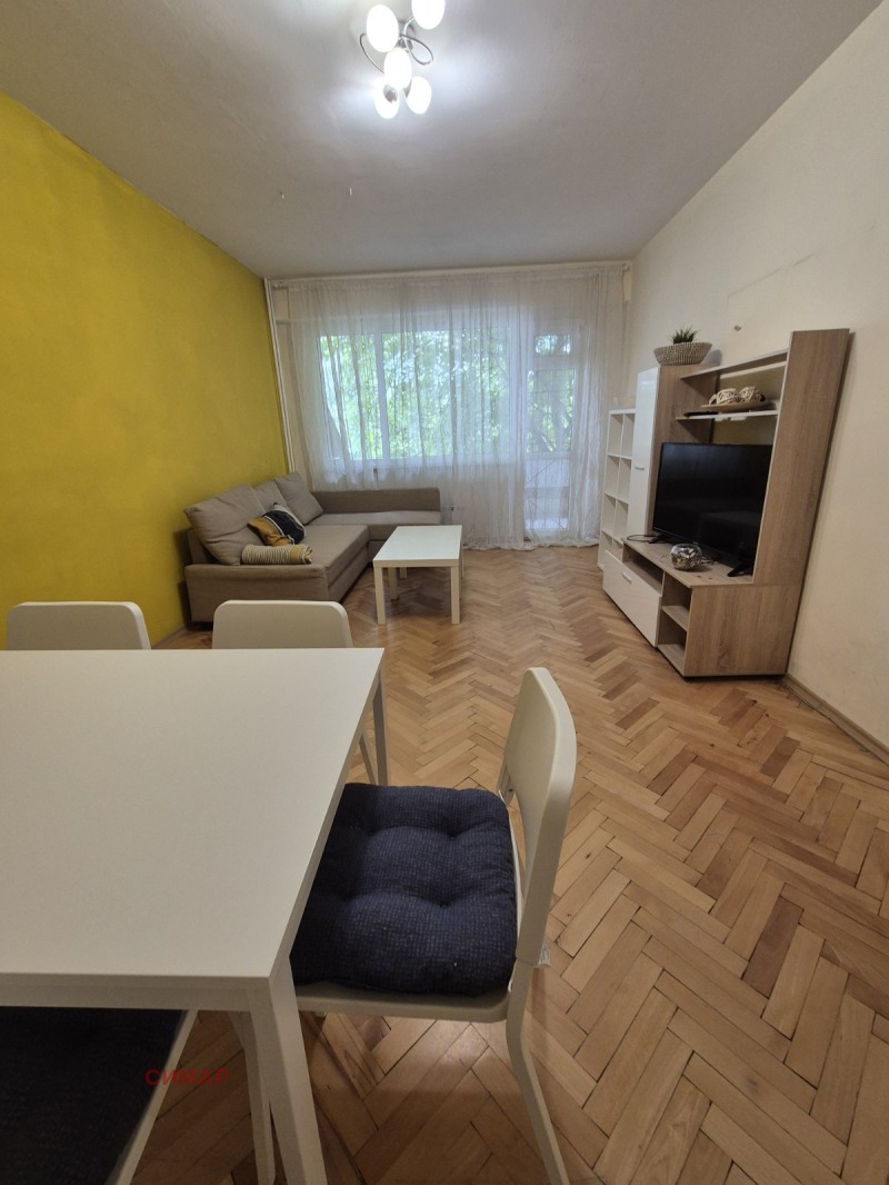 Para alugar  1 quarto Sofia , Musagenica , 65 m² | 40767387