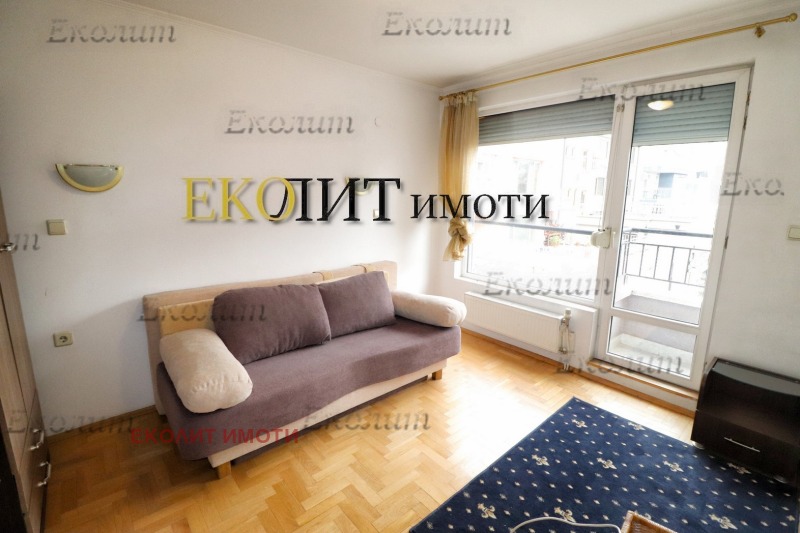Издаје се  2 спаваће собе Софија , Центар , 102 м2 | 83479950 - слика [5]