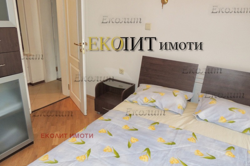 Издаје се  2 спаваће собе Софија , Центар , 102 м2 | 83479950 - слика [4]