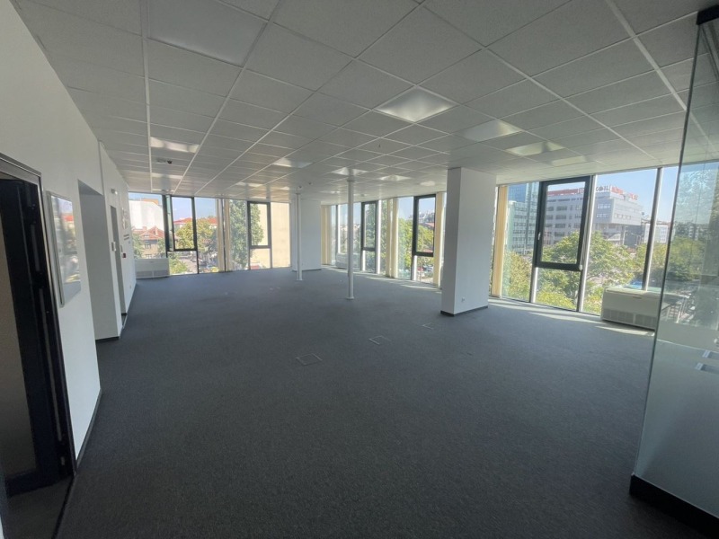 Para alugar  Escritório Sofia , Centar , 209 m² | 25860128