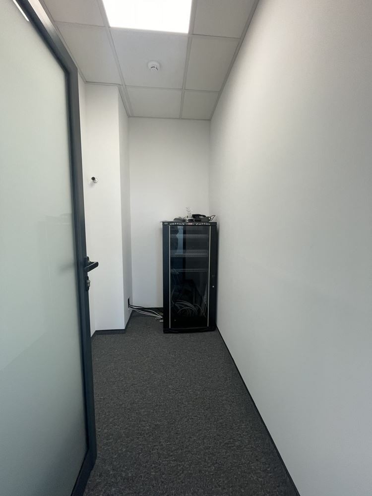 Para alugar  Escritório Sofia , Centar , 209 m² | 25860128 - imagem [15]