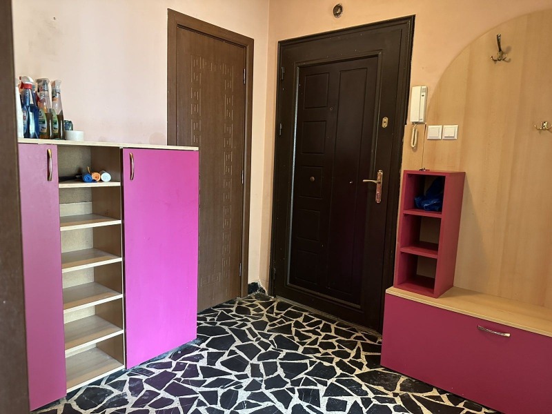 För uthyrning  3 sovrum Sofia , Knjajevo , 120 kvm | 34802962 - bild [12]