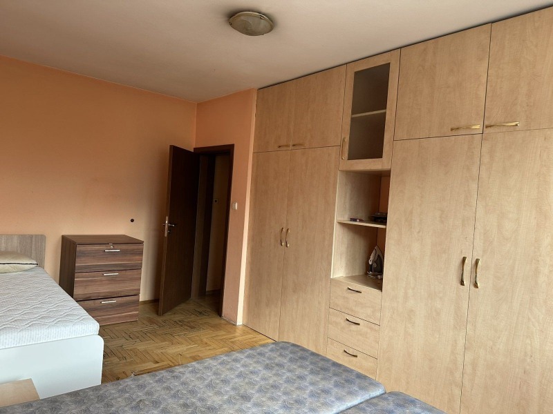För uthyrning  3 sovrum Sofia , Knjajevo , 120 kvm | 34802962 - bild [6]