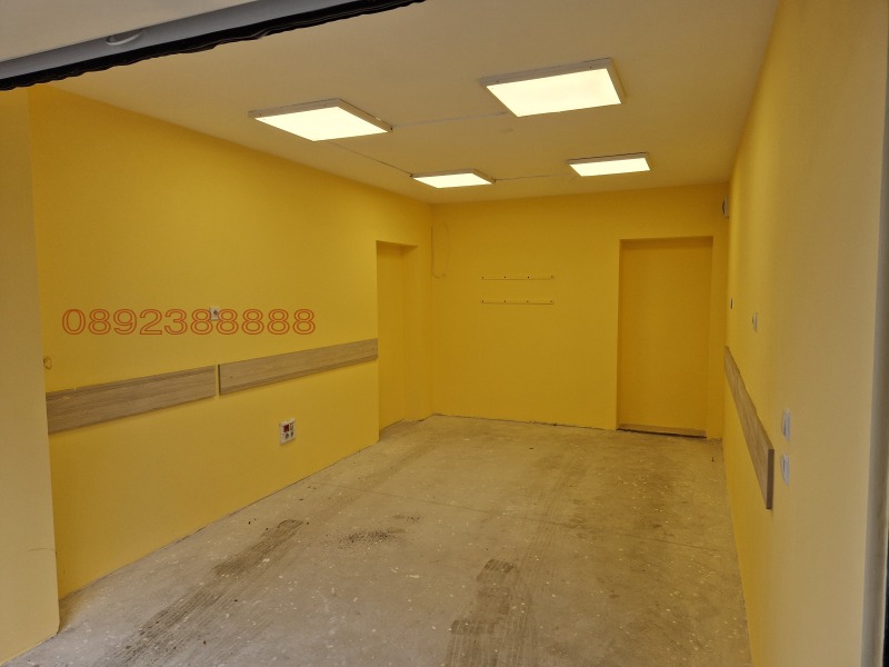 Дава под наем ГАРАЖ, ПАРКОМЯСТО, гр. София, Банишора, снимка 3 - Гаражи и паркоместа - 53356370