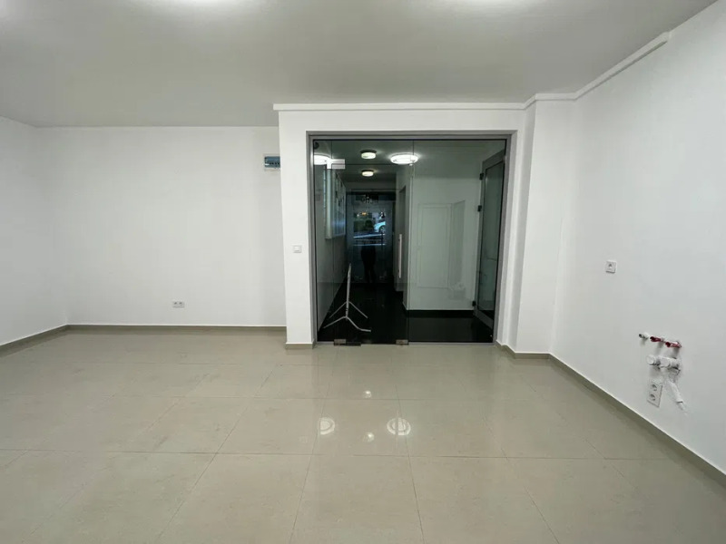 For Rent  Shop Veliko Tarnovo , Tsentar , 25 sq.m | 34798754 - image [8]