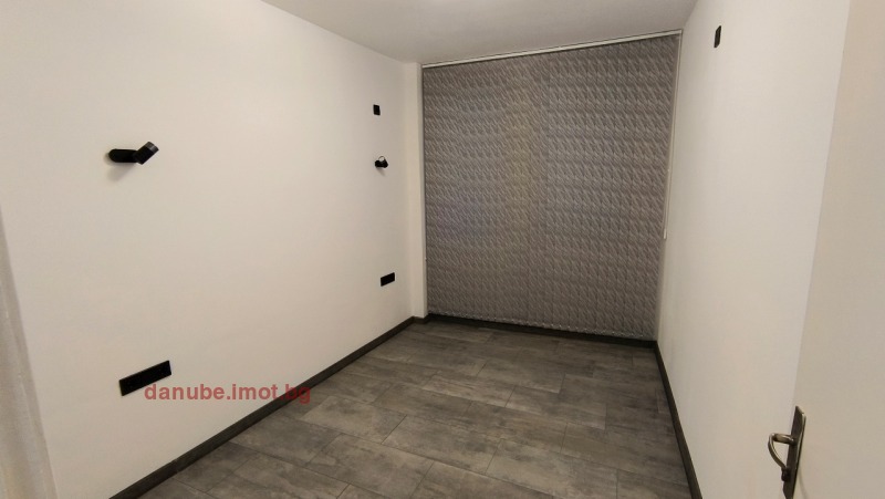 Kiadó  Üzlet Ruse , Centar , 50 négyzetméter | 36968785 - kép [3]