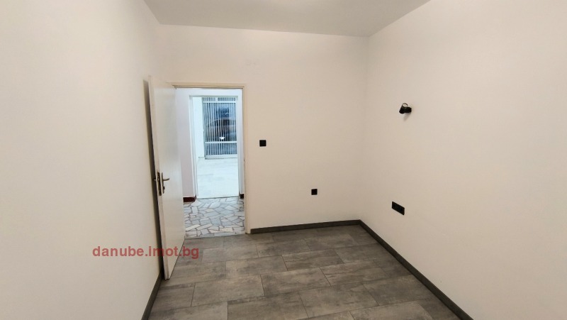 Kiadó  Üzlet Ruse , Centar , 50 négyzetméter | 36968785 - kép [4]