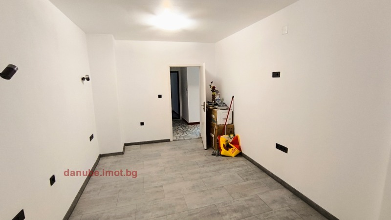 Kiadó  Üzlet Ruse , Centar , 50 négyzetméter | 36968785 - kép [5]