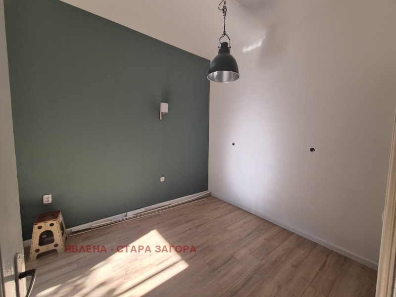 Дава под наем МАГАЗИН, гр. Стара Загора, Център