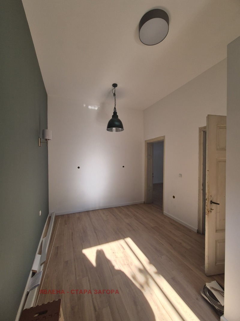 Дава под наем МАГАЗИН, гр. Стара Загора, Център, снимка 2 - Магазини - 53413523