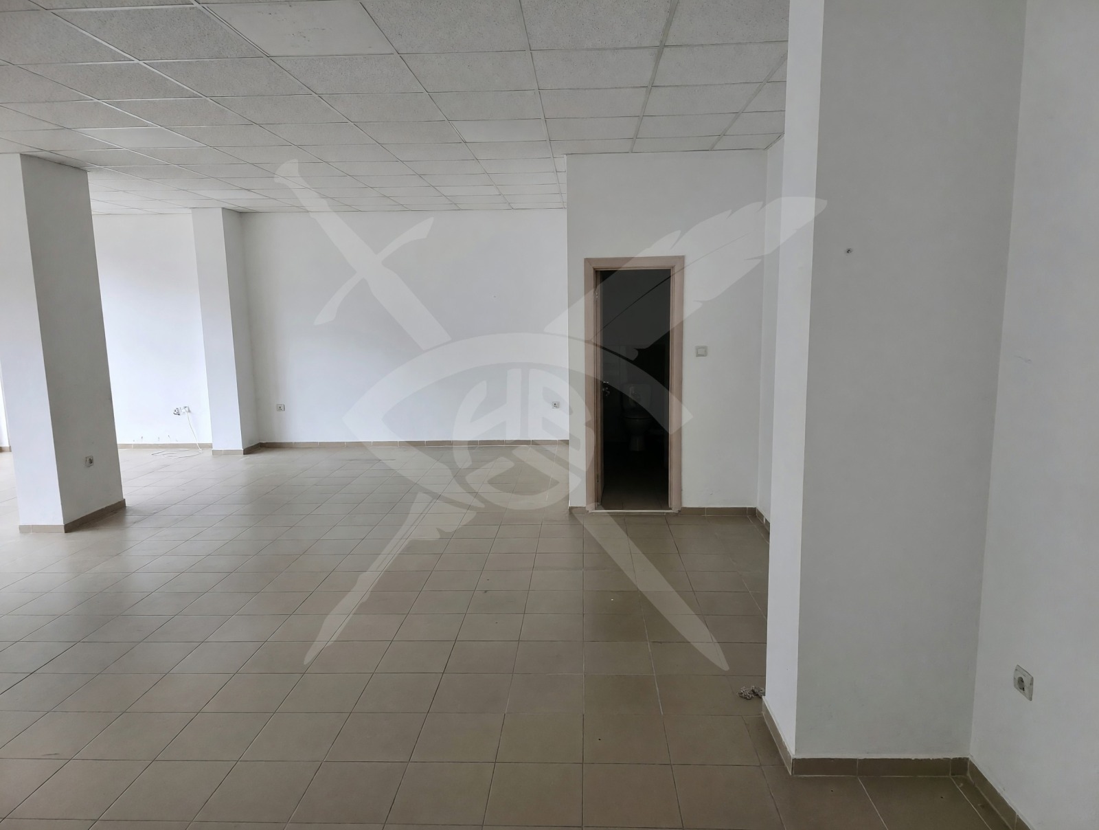 Дава под наем МАГАЗИН, гр. Стара Загора, Казански, снимка 2 - Магазини - 54824617