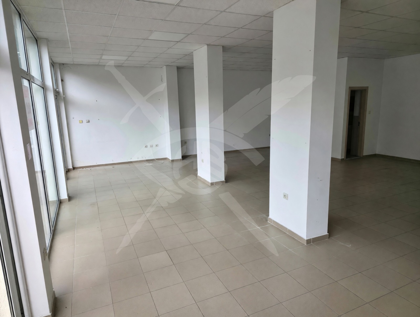 Дава под наем МАГАЗИН, гр. Стара Загора, Казански, снимка 3 - Магазини - 54824617