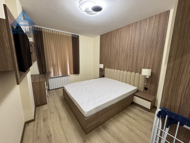 En renta  2 dormitorios Pleven , Shirok tsentar , 86 metros cuadrados | 92113244 - imagen [9]