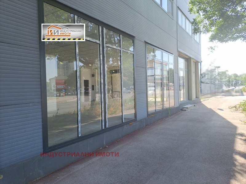 Издаје се  Складиште Пловдив , Каршијака , 650 м2 | 76919653
