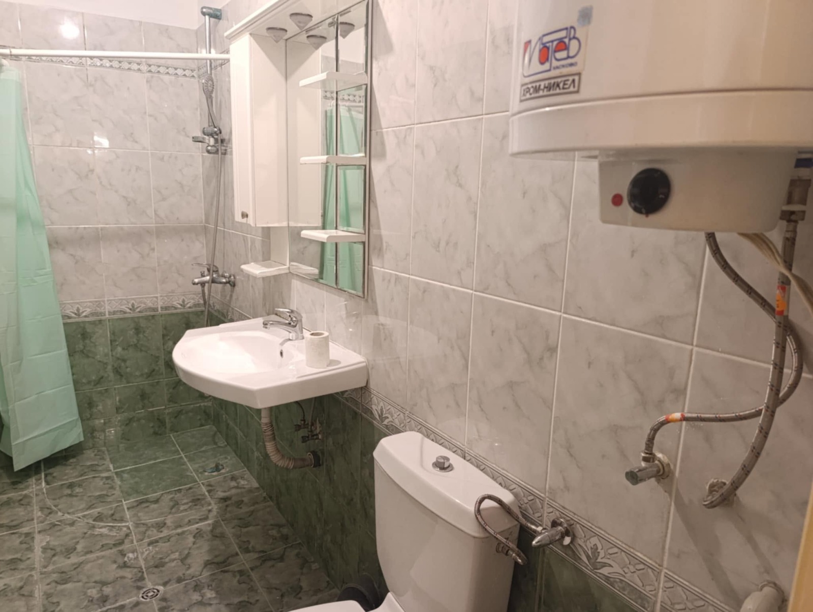 Дава под наем 4-СТАЕН, гр. Варна, Левски 1, снимка 16 - Апартаменти - 56263911