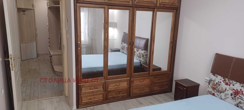 Дава под наем 4-СТАЕН, гр. Русе, Център, снимка 4 - Апартаменти - 52846204