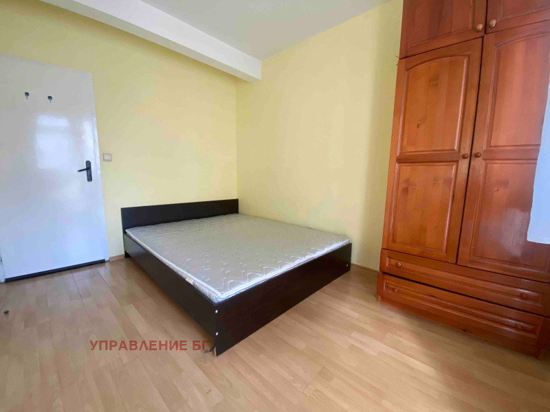 Дава под нем  2-стаен, град София, Младост 2 •  425 EUR • ID 49848465 — holmes.bg - [1] 