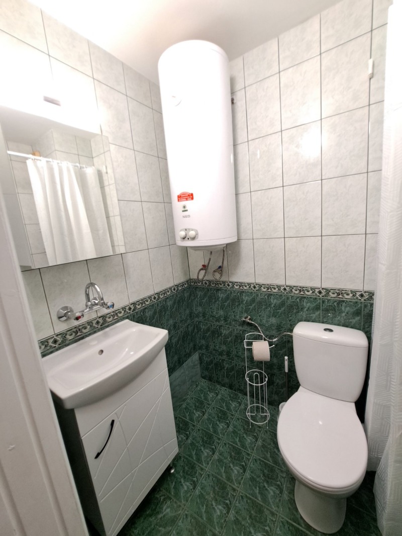 De inchiriat  1 dormitor Burgas , Țentâr , 50 mp | 41977794 - imagine [10]